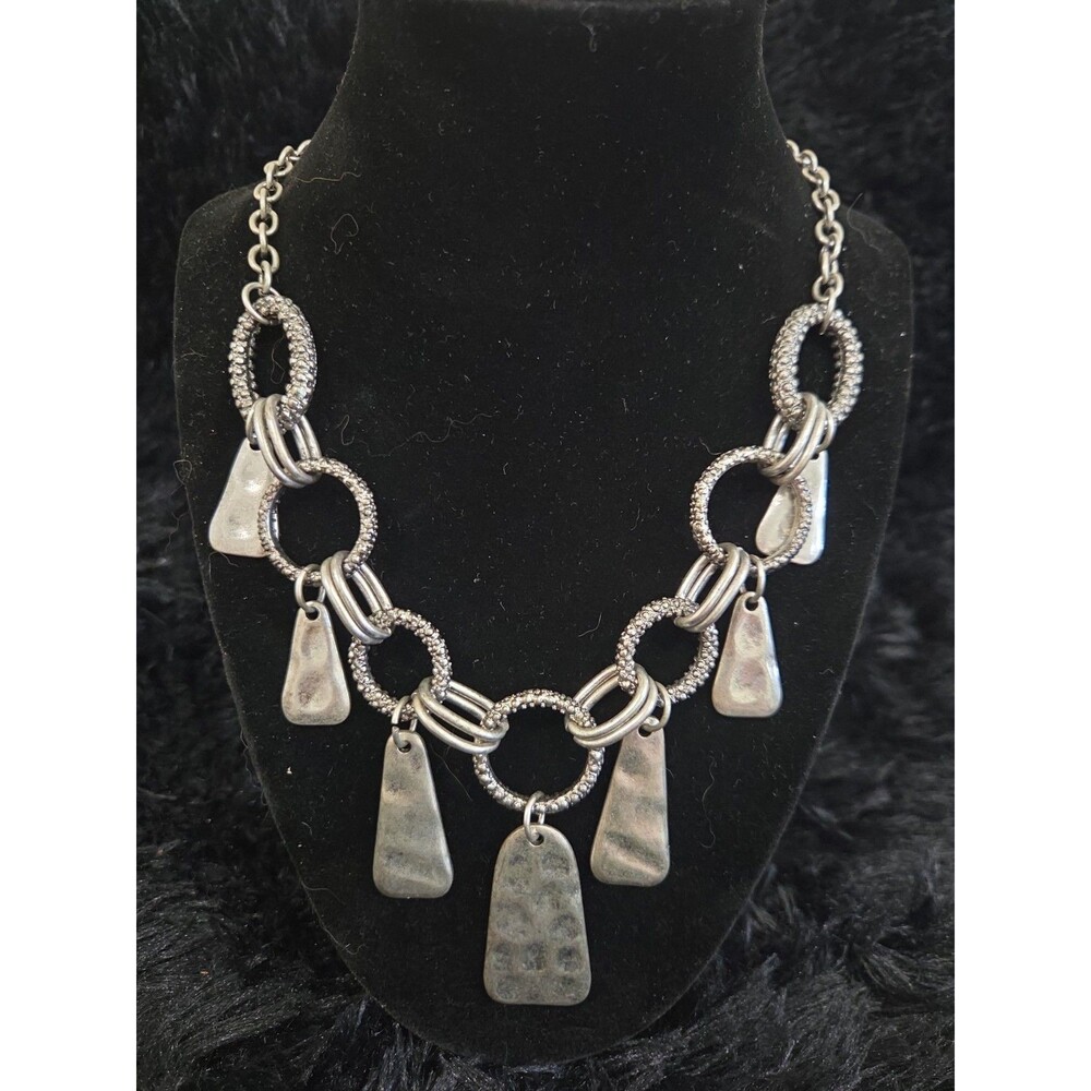 Silver Toned Bib Necklace Hammered Metal Pendants Linked Chain Statement